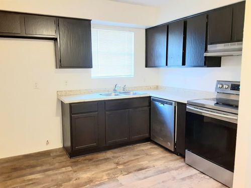 apt-b-812 Nw Summercrest Blvd, Burleson, TX, 76028-9318 | Card Image