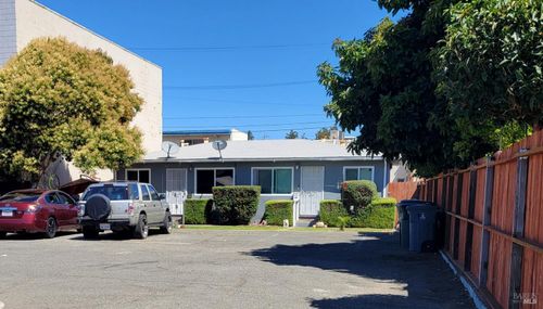 1038 Alabama St, Vallejo, CA, 94590-4512 | Card Image