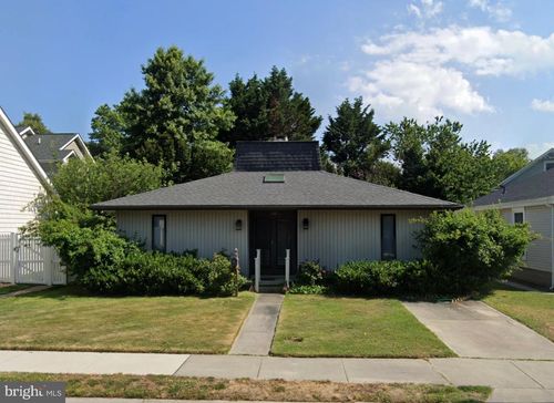 300 Hickman St, REHOBOTH BEACH, DE, 19971-1855 | Card Image