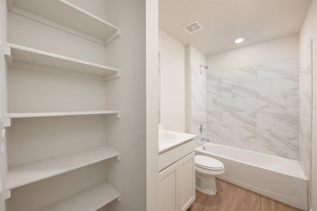 1213 E Stetson Ln, House other with 3 bedrooms, 2 bathrooms and null parking in Mustang OK | Image 11