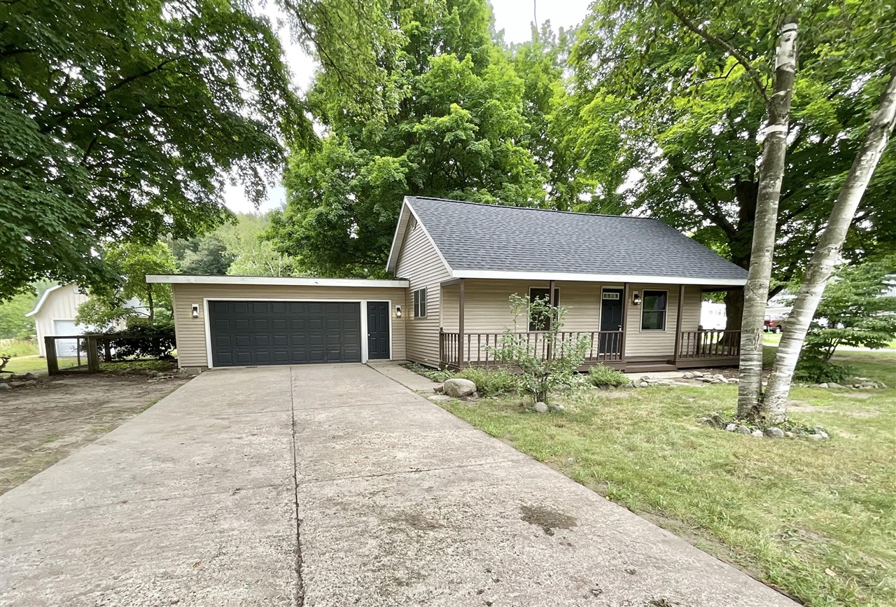 3rd St, Vestaburg, MI 48891