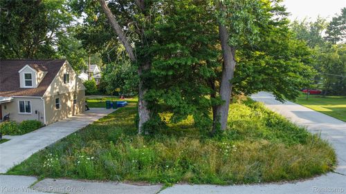 00 Liddle St, Trenton, MI, 48183 | Card Image