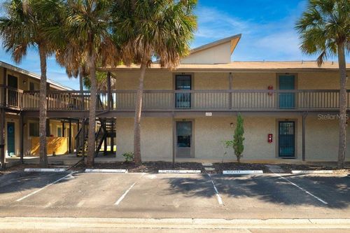 24b1-6324 Newtown Cir, TAMPA, FL, 33615-3648 | Card Image