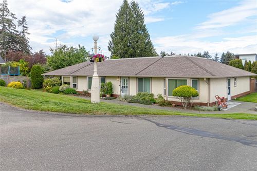 2-100 Abbey Lane, Parksville, BC, V9P1N4 | Card Image