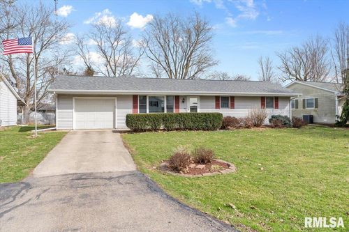 521 N Alkire St, Greenview, IL, 62642-9485 | Card Image