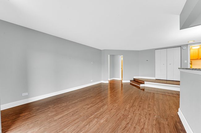 APT-1A - 752 Rodenburg Rd, Condo with 2 bedrooms, 2 bathrooms and 2 parking in Roselle IL | Image 6