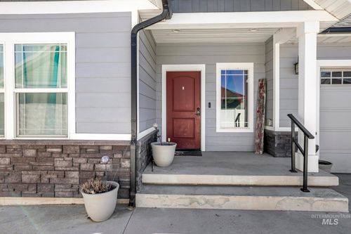 918 Victory Dr, Gooding, ID, 83330-6110 | Card Image