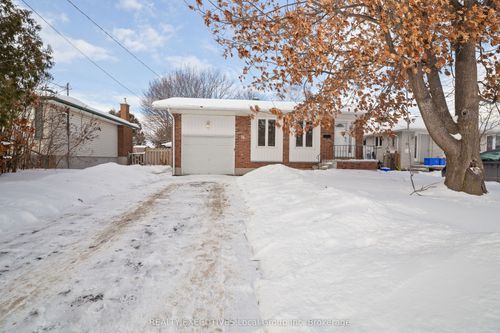 10 Manitou St, North Bay, ON, P1A1P4 | Card Image