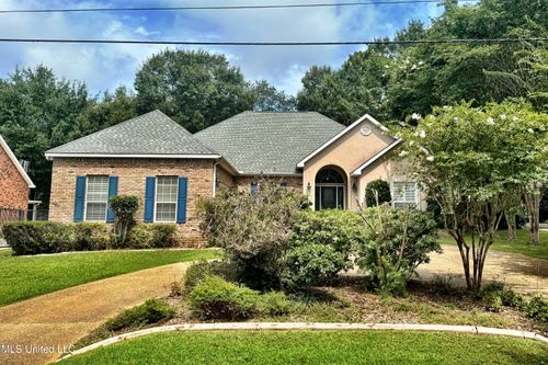85532 Diamondhead Dr W, Diamondhead, MS, 39525-4302 | Card Image