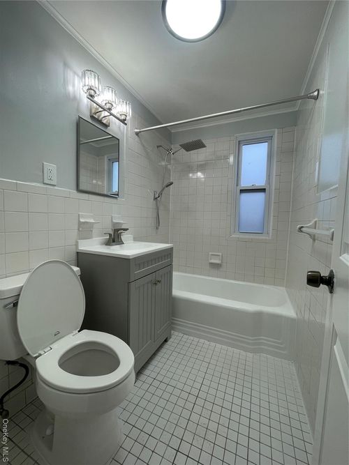 12938 154th St, Jamaica, NY, 11434-2818 | Card Image