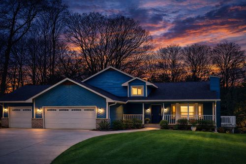 13155 Arthur St, Rogers, MN, 55374-9685 | Card Image