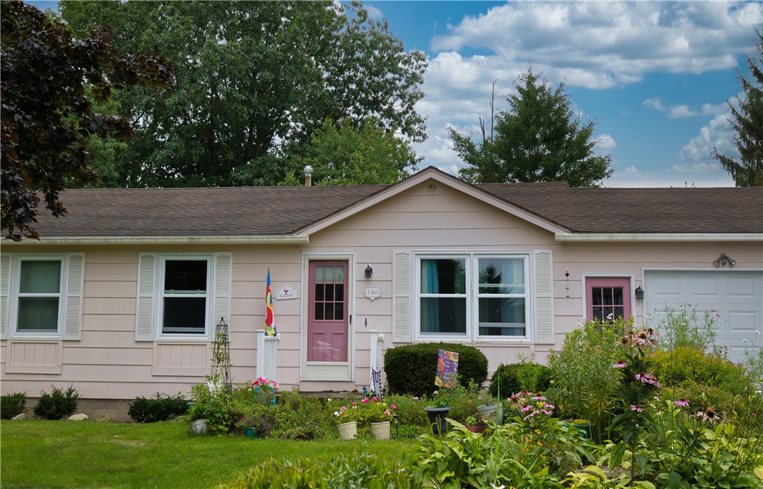 Brookedge Dr, Hamlin, NY 14464