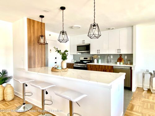 apt-4e-1224 Riverside Ave, Red Bank, NJ, 07701-4600 | Card Image