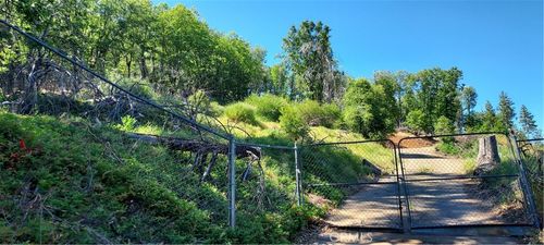 11960 Loch Lomond Rd, Middletown, CA, 95461-9542 | Card Image