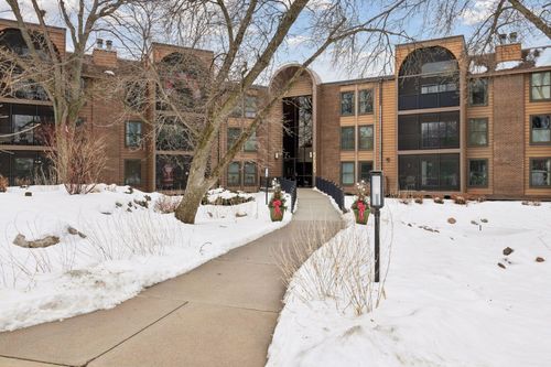 apt-109-9600 Portland Ave S, Bloomington, MN, 55420-4566 | Card Image