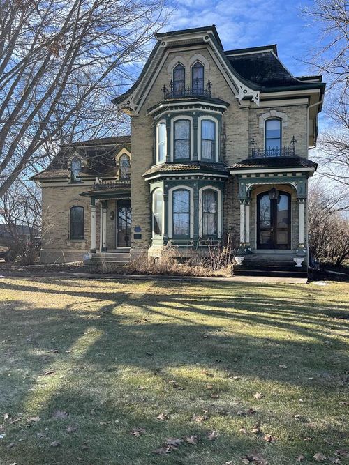 314 Beaver Dam St, Waupun, WI, 53963-1840 | Card Image