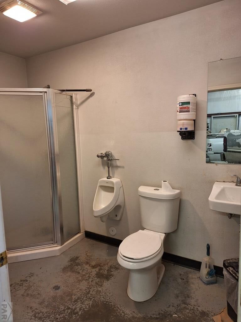 Commercial Sale in Springfield 4