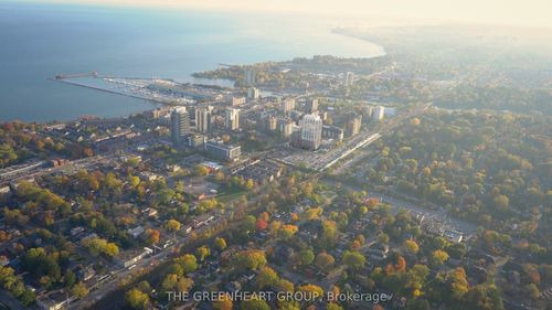 217-28 Ann St, Mississauga, ON, L5G3G1 | Card Image