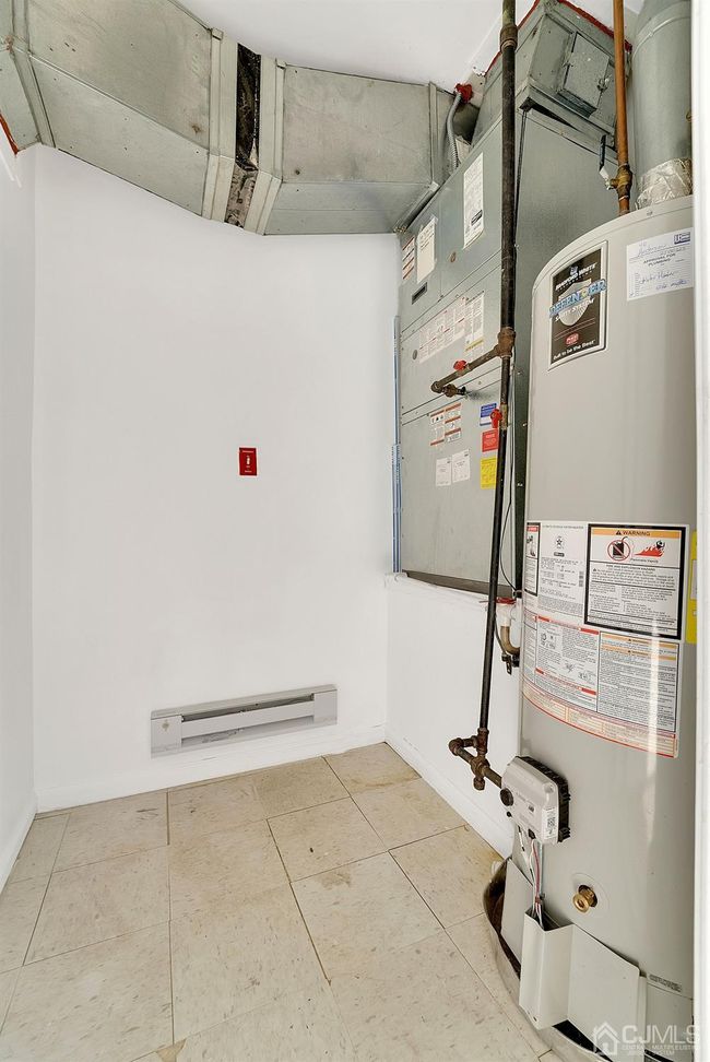 411 Masterson Court, Sold in Ewing Zoocasa