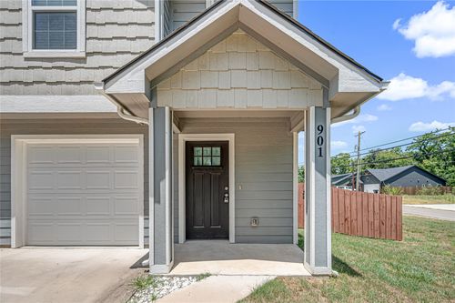 901 W Collins St, Denison, TX, 75020-7536 | Card Image