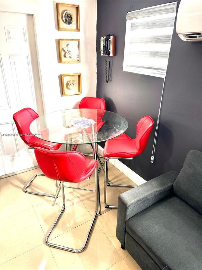 0 - 802 Nw 3 Rd Ter, House other with 1 bedrooms, 1 bathrooms and null parking in Hallandale Beach FL | Image 12