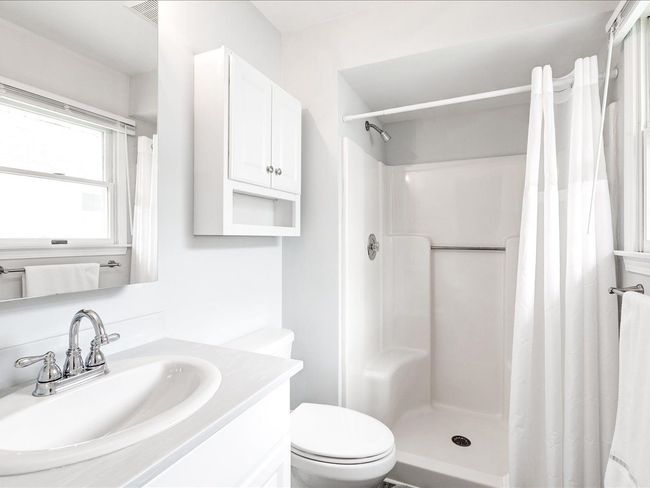 3855 Butternut Ct, Condo with 2 bedrooms, 2 bathrooms and null parking in Port Huron MI | Image 17