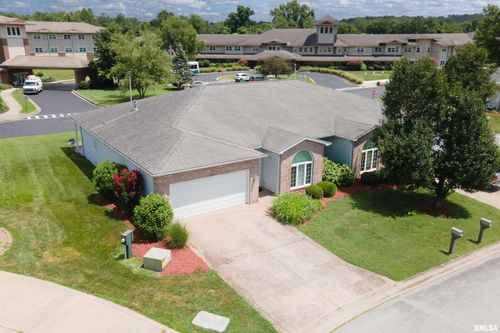1002 Villa Court, Carbondale, IL, 62901 | Card Image