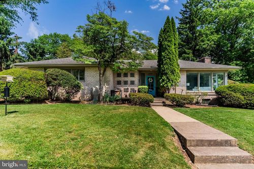 3700 Vista Ter, HARRISBURG, PA, 17111-2003 | Card Image