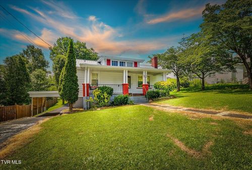 227 Jonesboro Dr, Bluff City, TN, 37618-2719 | Card Image