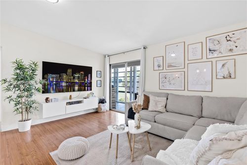 apt-206b-9731 Hammocks Blvd, Miami, FL, 33196-1574 | Card Image