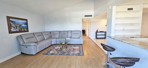 206-2601 Boundbrook Blvd, Palm Springs, FL, 33406-8657 | Card Image