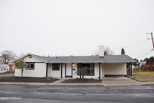 2902 Bonnie Doon Ave, Yakima, WA, 98902 | Card Image