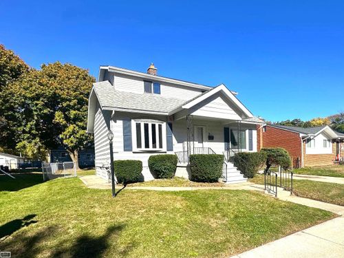 35 Michigan St, Mount Clemens, MI, 48043-5901 | Card Image