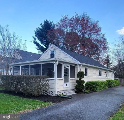 811 Chester River Dr, GRASONVILLE, MD, 21638-1004 | Card Image