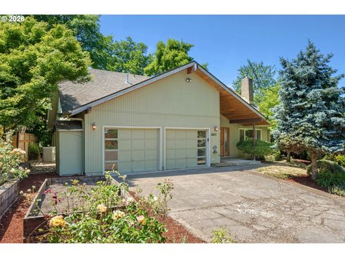 3631 Kevington Ave, Eugene, OR, 97405 | Card Image