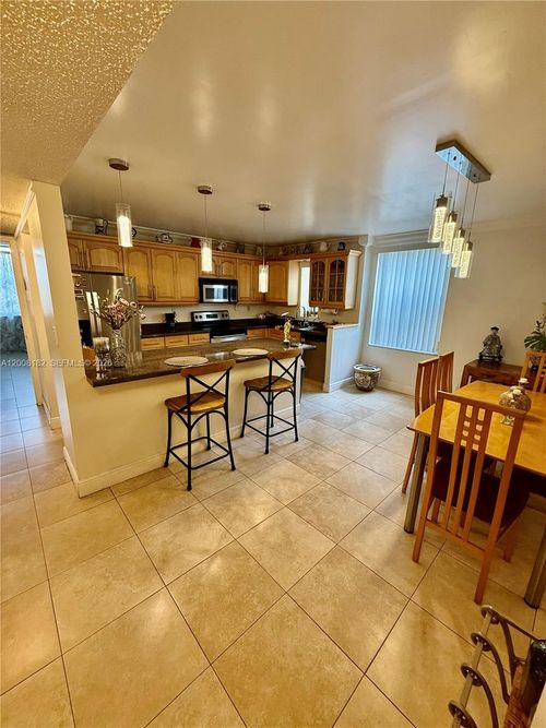3207-20381 Ne 30th Ave, Aventura, FL, 33180-1546 | Card Image