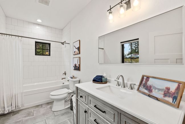 Guest Bath 2 | Image 18