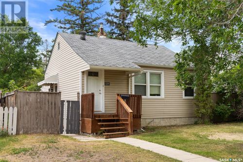 1330 Pasqua St, Regina, SK, S4T4L4 | Card Image