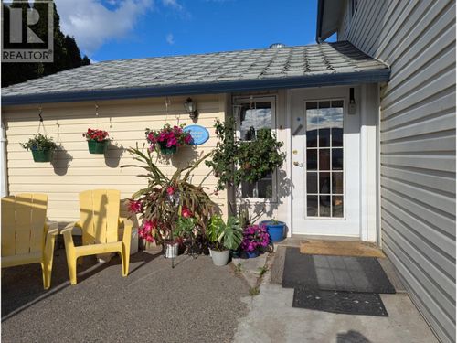 3570 Old Okanagan Highway, House with 4 bedrooms, 2 bathrooms and 6 parking in West Kelowna BC | Card Image
