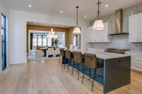 9721 Kerrisdale Ln, Dallas, TX, 75230-4271 | Card Image