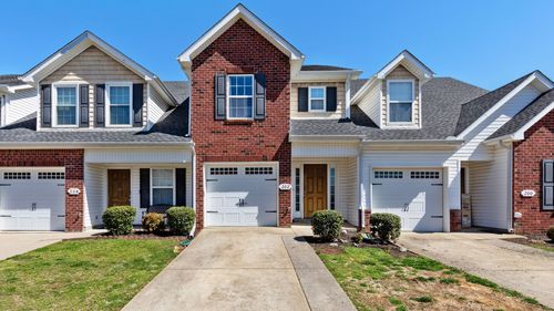 202 Latimer Dr, Smyrna, TN, 37167-3833 | Card Image