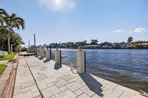 513 S Riverside Dr, Pompano Beach, FL, 33062-5530 | Card Image