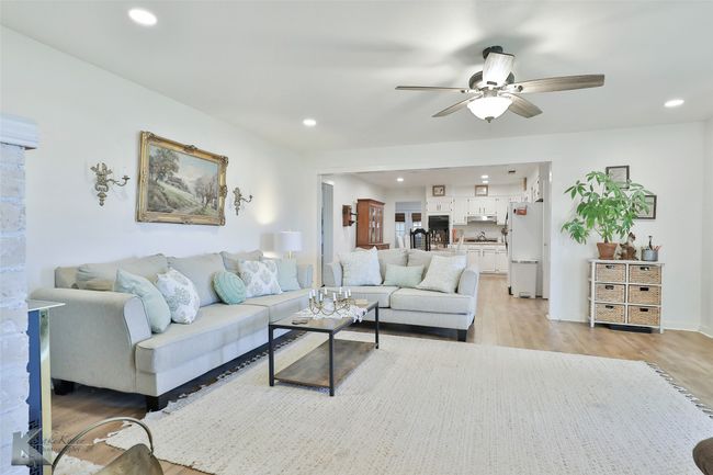 817 State Highway 153, House other with 4 bedrooms, 3 bathrooms and null parking in Wingate TX | Image 6