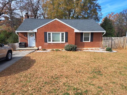 3539 Richards Blvd, Roanoke, VA, 24018-3725 | Card Image