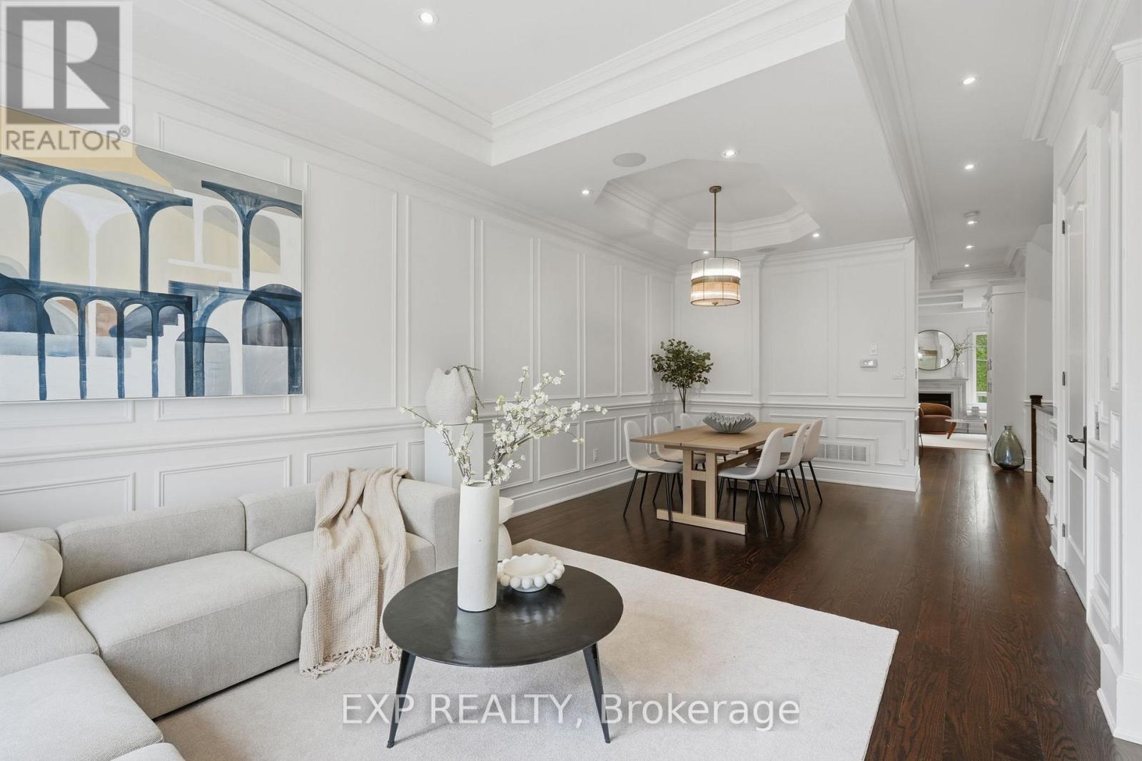 Residential in Toronto (Casa Loma) 4
