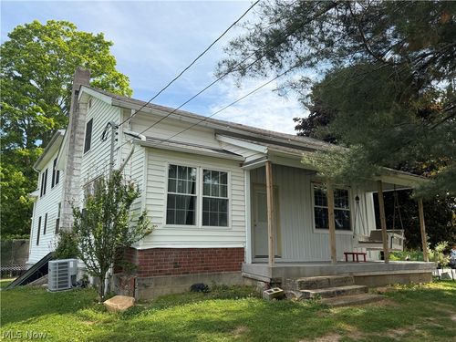 13166 Butternut Rd, Burton, OH, 44021-9566 | Card Image