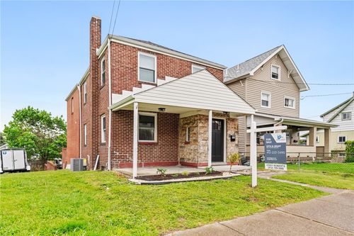 739 Kimball Ave, New Kensington, PA, 15068-5411 | Card Image