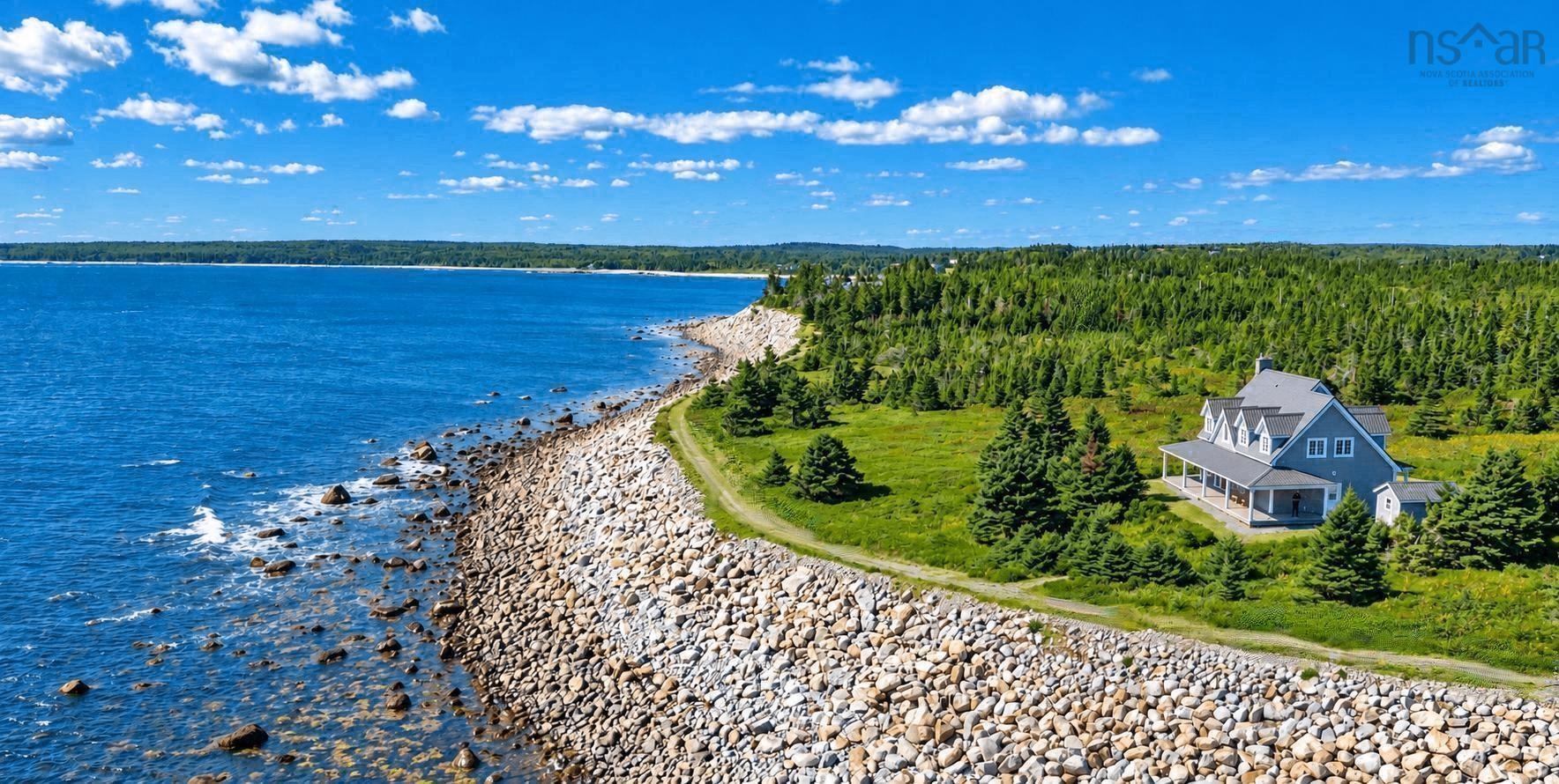 160 Pierce Point Rd, For Sale in Liverpool - eXp Realty