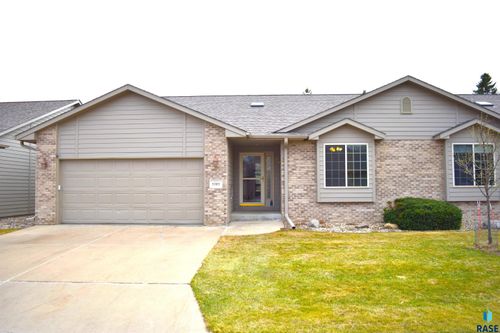 5305 W Sunnydale Pl, Sioux Falls, SD, 57106-3516 | Card Image