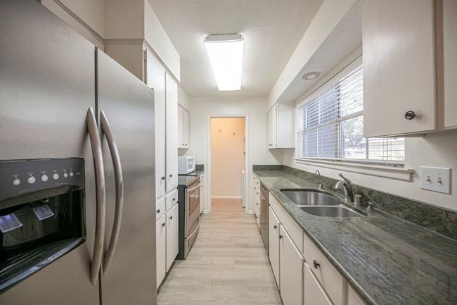 APT-21 - 2100 W Wadley Ave, Condo with 3 bedrooms, 3 bathrooms and 1 parking in Midland TX | Image 12